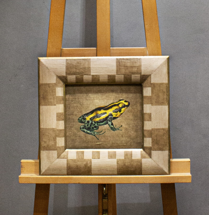 Frog painting on wood, rectangular wooden frame hand-decorated. Technique: tempera with natural pigments and rabbit glue. Antique patina.